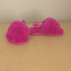 NWOT UGG Fluff Yeah Fuschia Slide Slippers Toddler Size 6